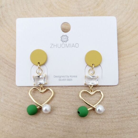 Brand New Gold Tone Heart Pearl Earrings - Picture 1 of 6
